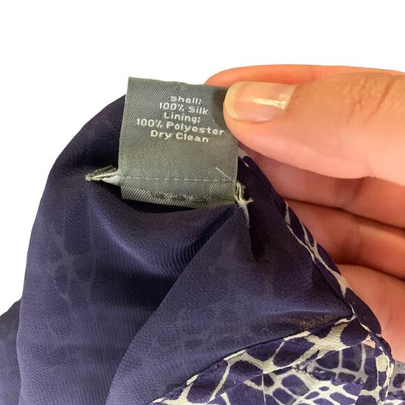 Ann Taylor sleeveless flounce ruffle blouse blue white pattern silk Medium - Picture 7 of 8